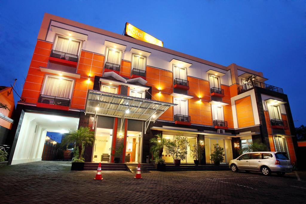 Hotel Aryuka Kejayan Extérieur photo